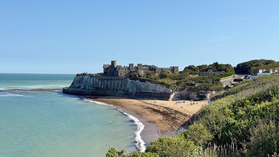 "2025 Travel Guide: Navigating Kent County Council's Visa Requirements and Entry Rules for UK Visitors"